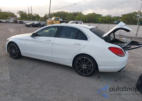 2020 Mercedes-Benz C 300 из США, поврежденный, VIN W1KWF8DB6LR574594